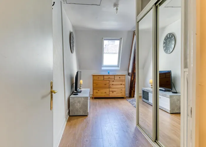 Dans L'hypercentre De アパート *