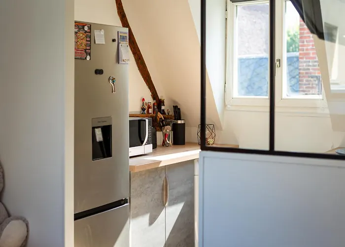 Dans L'hypercentre De Руан